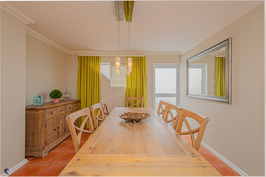 5 Bedroom Property for Sale in Waterfront Western Cape